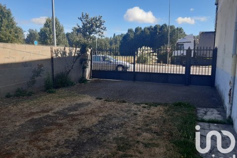 House zum Verkauf in La Baneza, Leon, Spanien 10 Schlafzimmer, 400 m2 Nr. 185879 - Foto 2