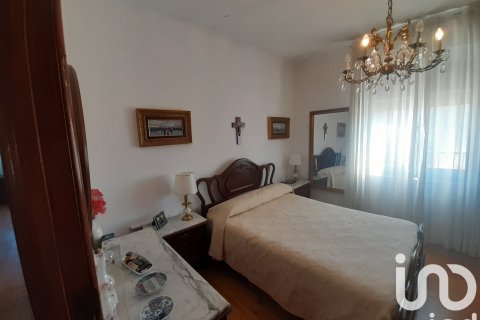 House zum Verkauf in La Baneza, Leon, Spanien 10 Schlafzimmer, 400 m2 Nr. 185879 - Foto 25
