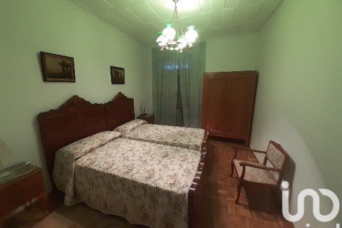 House zum Verkauf in La Baneza, Leon, Spanien 10 Schlafzimmer, 400 m2 Nr. 185879 - Foto 21