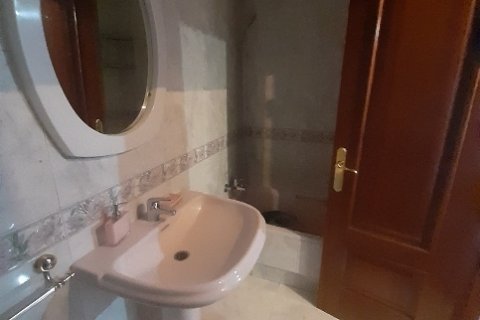 Продажа квартиры в Ла-Баньеса, Леон, Испания 1 спальня, 95м2 №185880 - фото 25