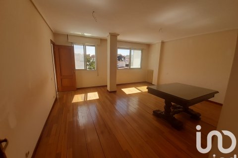Продажа квартиры в Ла-Баньеса, Леон, Испания 1 спальня, 95м2 №185880 - фото 18