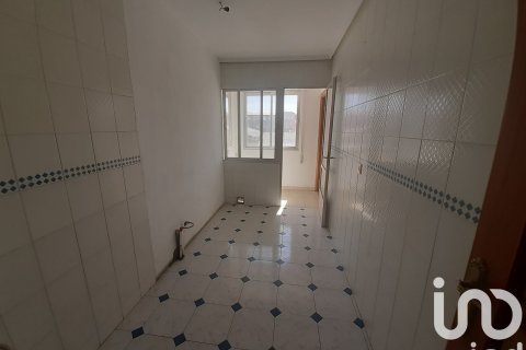 Продажа квартиры в Ла-Баньеса, Леон, Испания 1 спальня, 95м2 №185880 - фото 9