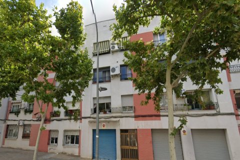 Apartament w Terrassa, Barcelona, Hiszpania 4 sypialnie, 78 mkw. nr 191338