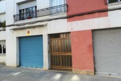 Apartament w Terrassa, Barcelona, Hiszpania 4 sypialnie, 78 mkw. nr 191338 – zdjęcie 3
