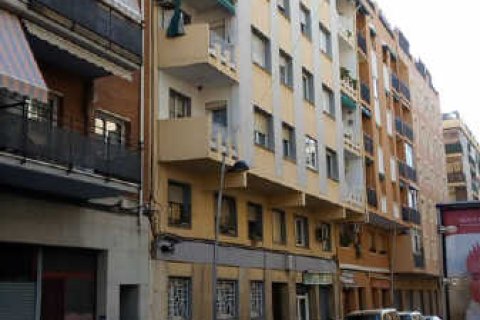 Apartment in Ripollet, Barcelona, Spain 3 bedrooms, 81 sq.m. No. 191170