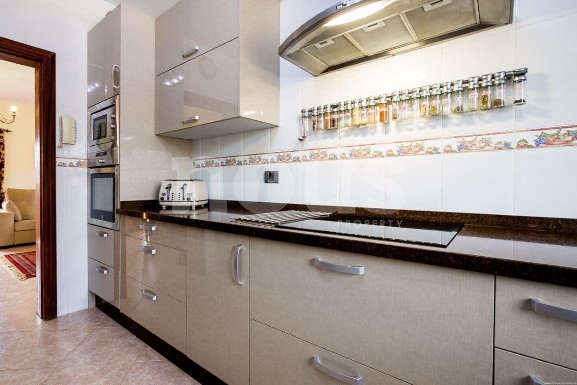 Villa en Tenerife, España 6 dormitorios, 360 m2 No. 103042
