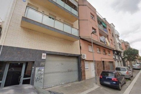 Apartamento en venta en Badalona, Barcelona, España 5 dormitorios, 137 m2 No. 178250 - foto 2