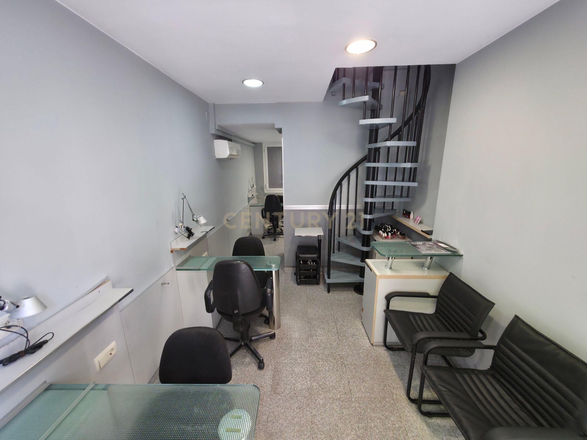 Liikekiinteistö Barcelona, Espanja 82 m2 No. 178254