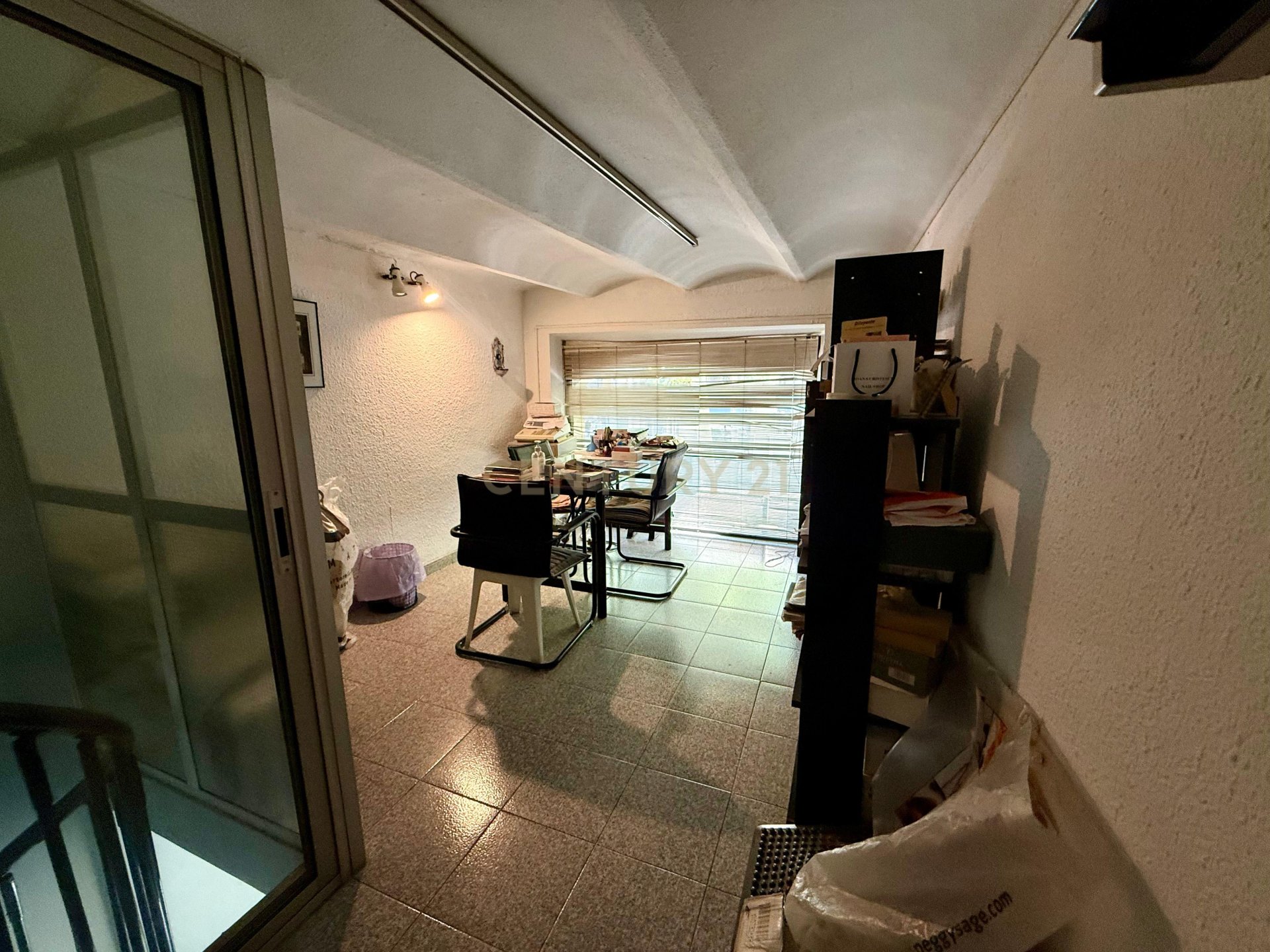Liikekiinteistö Barcelona, Espanja 82 m2 No. 178254