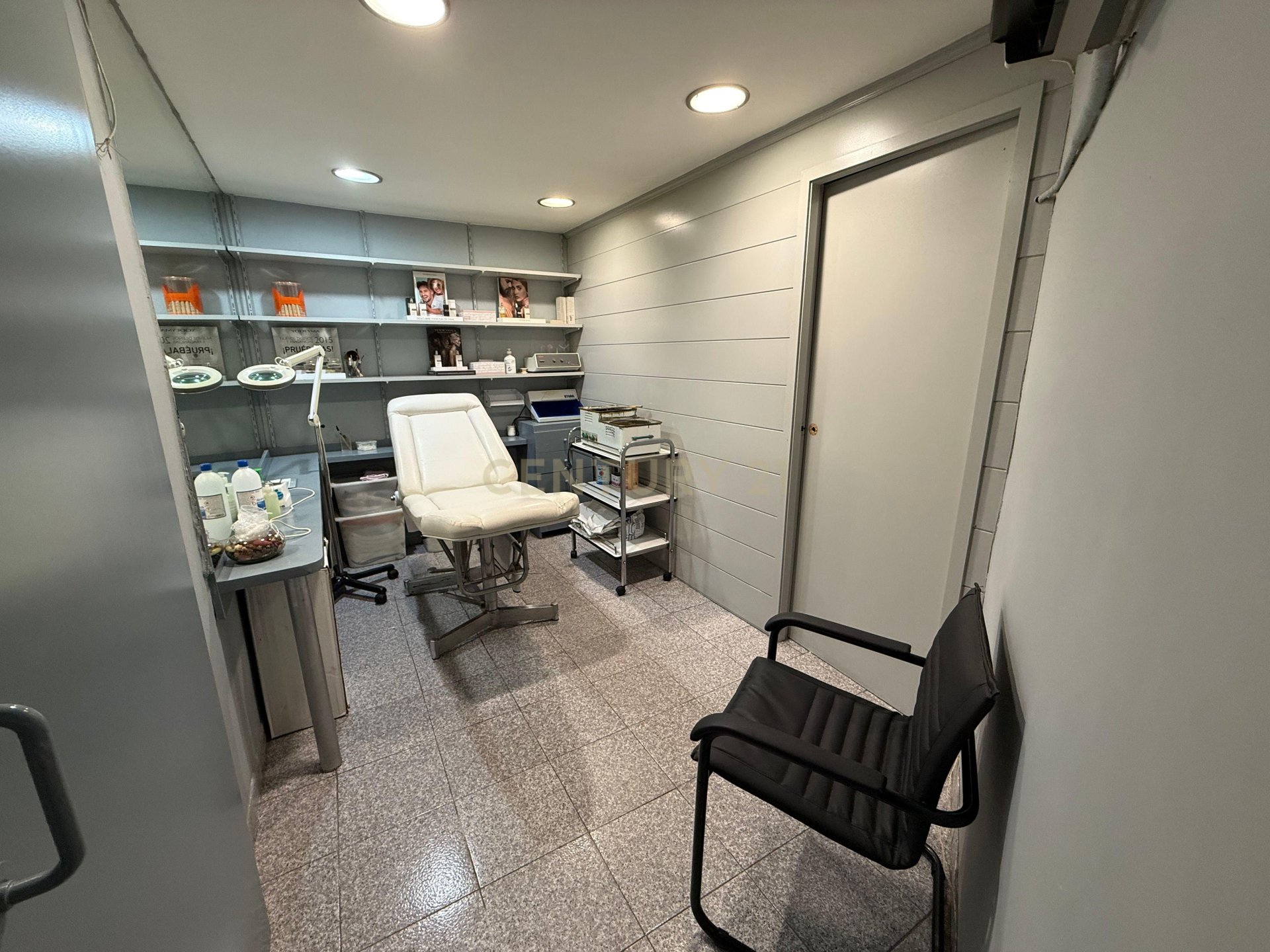 Liikekiinteistö Barcelona, Espanja 82 m2 No. 178254