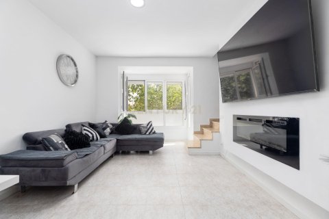 Apartamento en venta en Sabadell, Barcelona, España 3 dormitorios, 95.62 m2 No. 178256 - foto 6