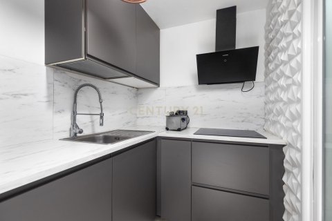 Apartamento en venta en Sabadell, Barcelona, España 3 dormitorios, 95.62 m2 No. 178256 - foto 7