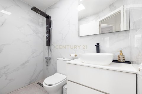 Apartamento en venta en Sabadell, Barcelona, España 3 dormitorios, 95.62 m2 No. 178256 - foto 21