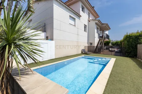 Сasa en venta en Llica D'amunt, Barcelona, España 4 dormitorios, 302 m2 No. 178255 - foto 6