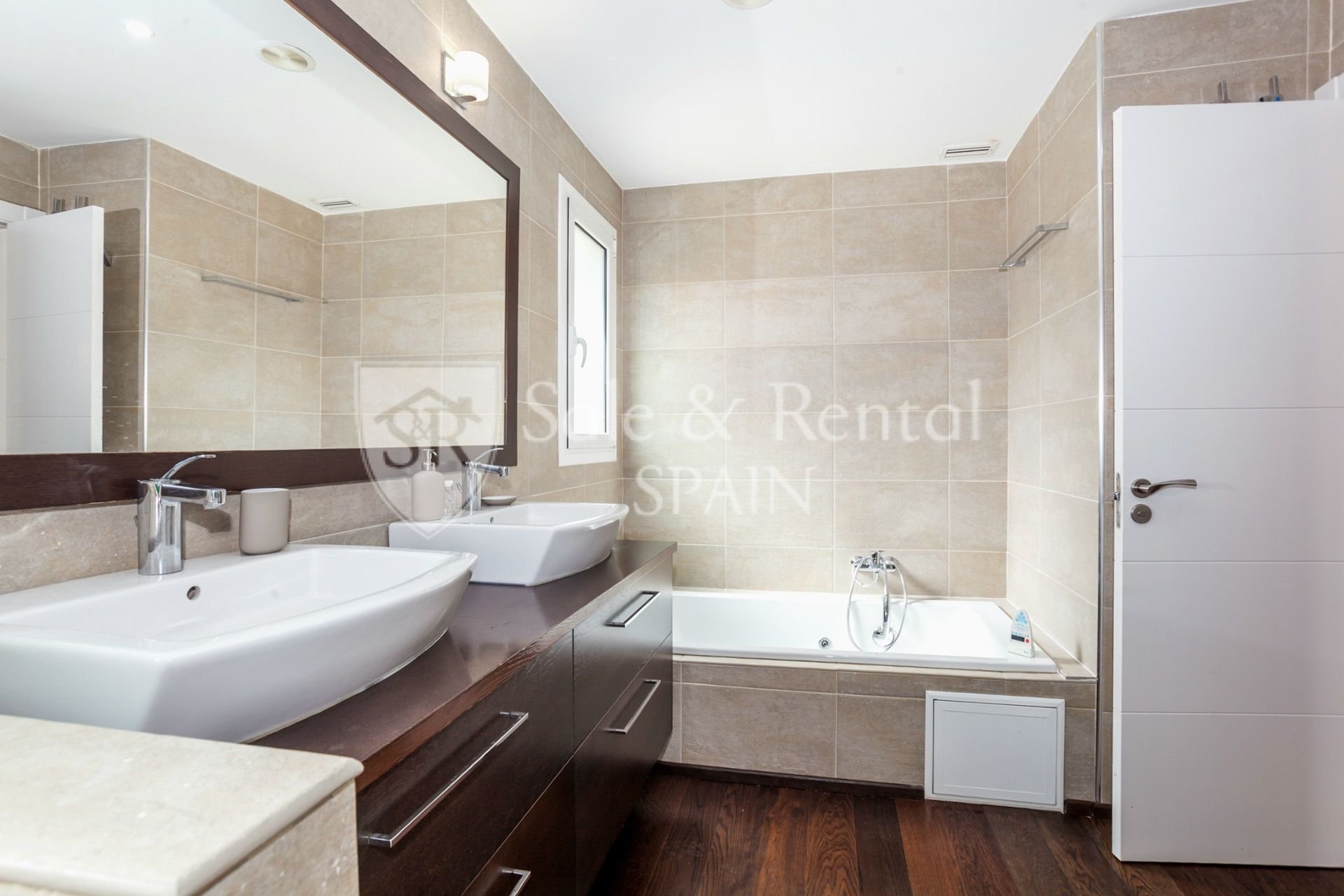 House in Gava, Barcelona, Spain 6 bedrooms, 446 sq.m. No. 166650