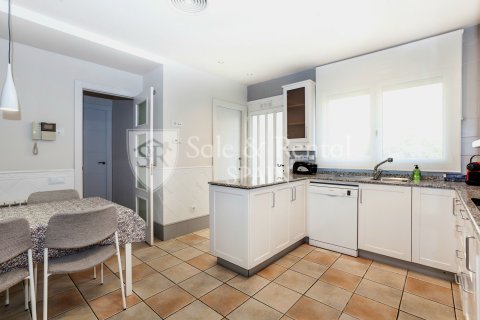 Māja pārdošanā Gava, Barcelona, Spānijā 6 istabas, 446 m2 Nr. 166650 - attēls 6