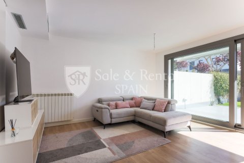 Māja pārdošanā Sitges, Barcelona, Spānijā 4 istabas, 239 m2 Nr. 166648 - attēls 3