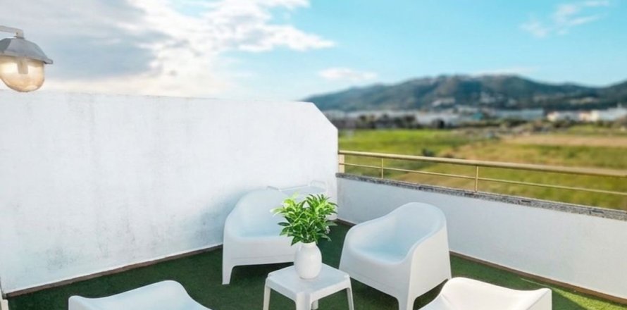 Dzīvoklis Spānijā 3 istabas, 146 m2 Nr. 166646