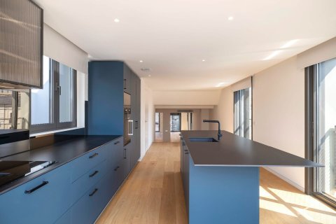 Продажа квартиры в Барселона, Испания 1 спальня, 82м2 №166645 - фото 13