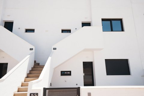 Bungalow till salu Finestrat, Alicante, Spanien 3 sovrum, 86 kvm. Nr. 76985 - foto 26