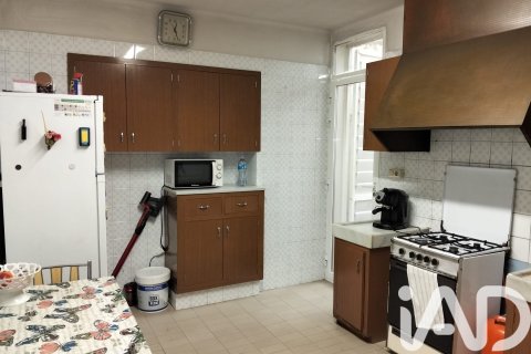 House for sale in Lleida, Spain 6 bedrooms, 846 sq.m. No. 185685 - photo 3