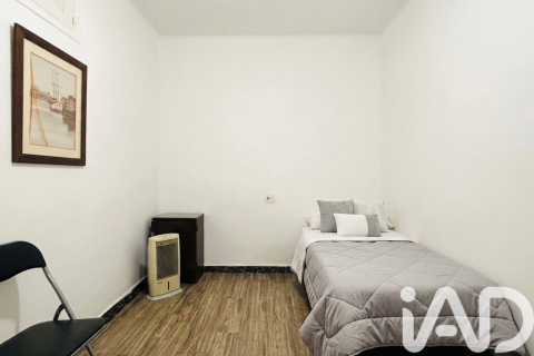 House for sale in Lleida, Spain 6 bedrooms, 846 sq.m. No. 185685 - photo 10