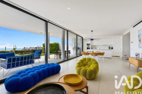 Huoneisto vuokrattavana Fuengirola, Malaga, Espanja, 3 makuuhuonetta, 350 m2 No. 172090 - kuva 2