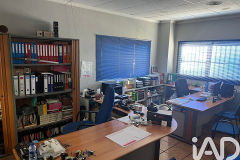 Liikekiinteistö vuokrattavana Orihuela, Alicante, Espanja , 1402 m2 No. 172086 - kuva 2
