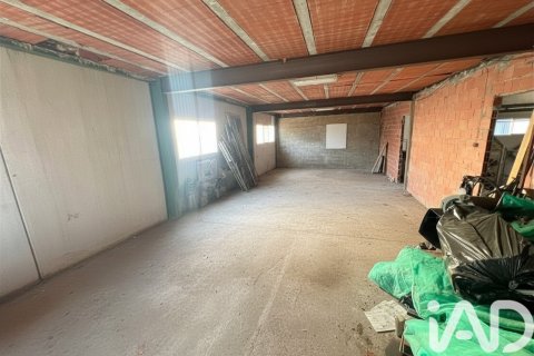 Liikekiinteistö vuokrattavana Orihuela, Alicante, Espanja , 1402 m2 No. 172086 - kuva 18
