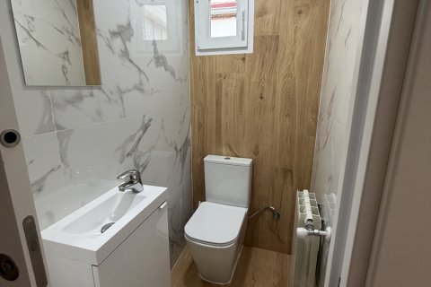Huoneisto vuokrattavana Armunia, Leon, Espanja, 4 makuuhuonetta, 100 m2 No. 172085 - kuva 10