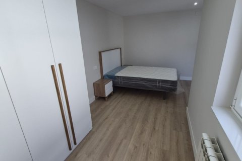 Huoneisto vuokrattavana Leon, Espanja, 2 makuuhuonetta, 80 m2 No. 172089 - kuva 2