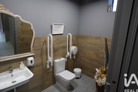 Kahvila / Ravintola vuokrattavana Valladolid, Espanja , 160 m2 No. 172087 - kuva 19