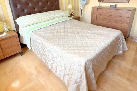 Appartamento in vendita a Alicante, Spagna 4 camere da letto, 108 mq. N° 181772 - foto 23