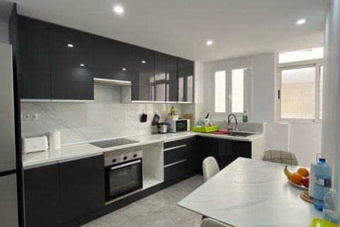 Appartamento in vendita a Alicante, Spagna 3 camere da letto, 100 mq. N° 181773 - foto 6