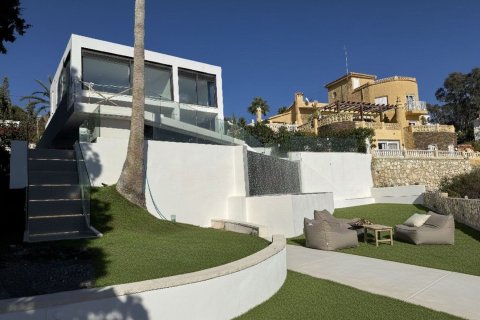 Villa a El Campello, Alicante, Spagna 5 camere da letto, 365 mq. N° 181771