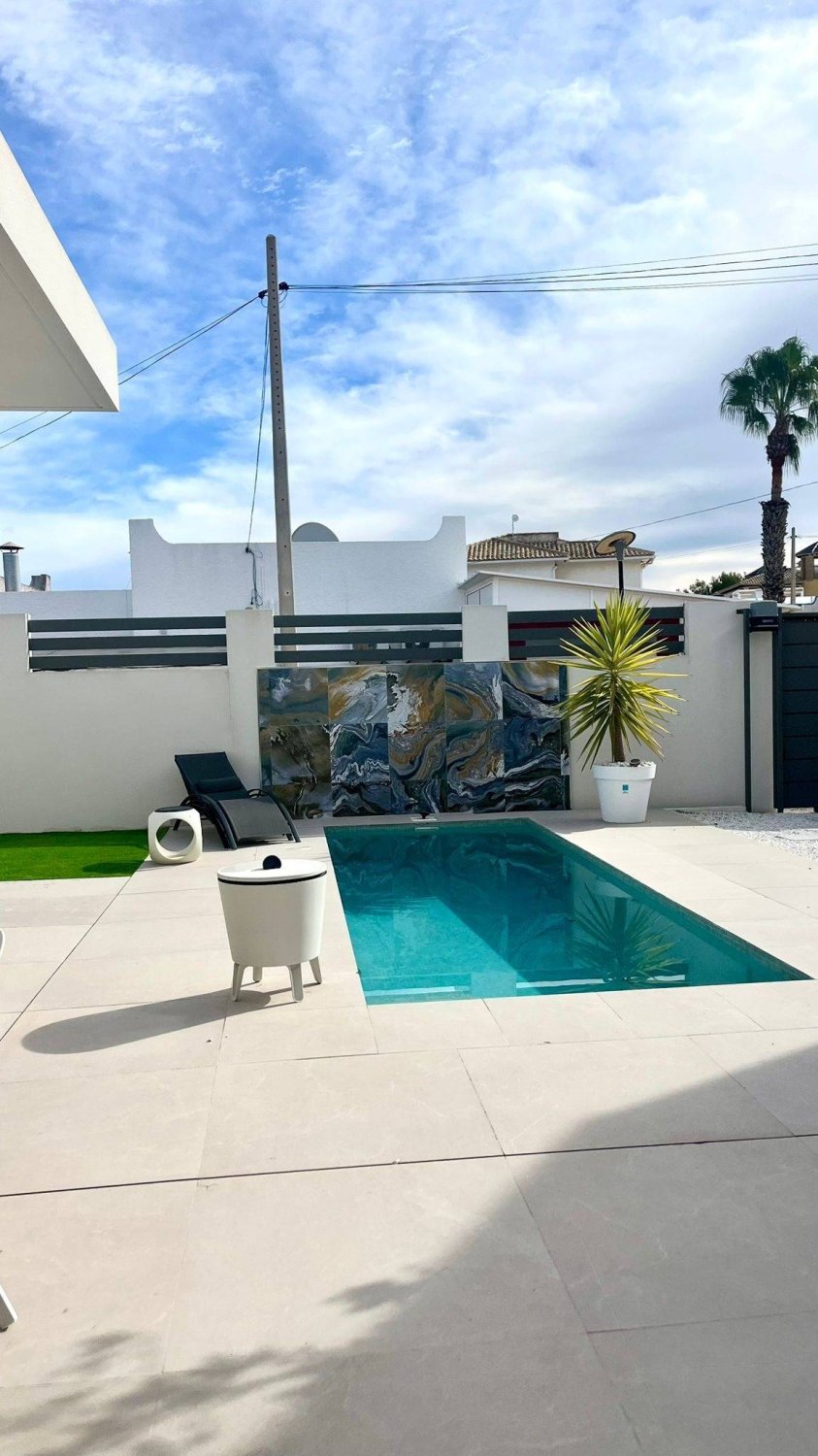 Villa en San Miguel de Salinas, Alicante, España 3 dormitorios, 103 m2 No. 155621