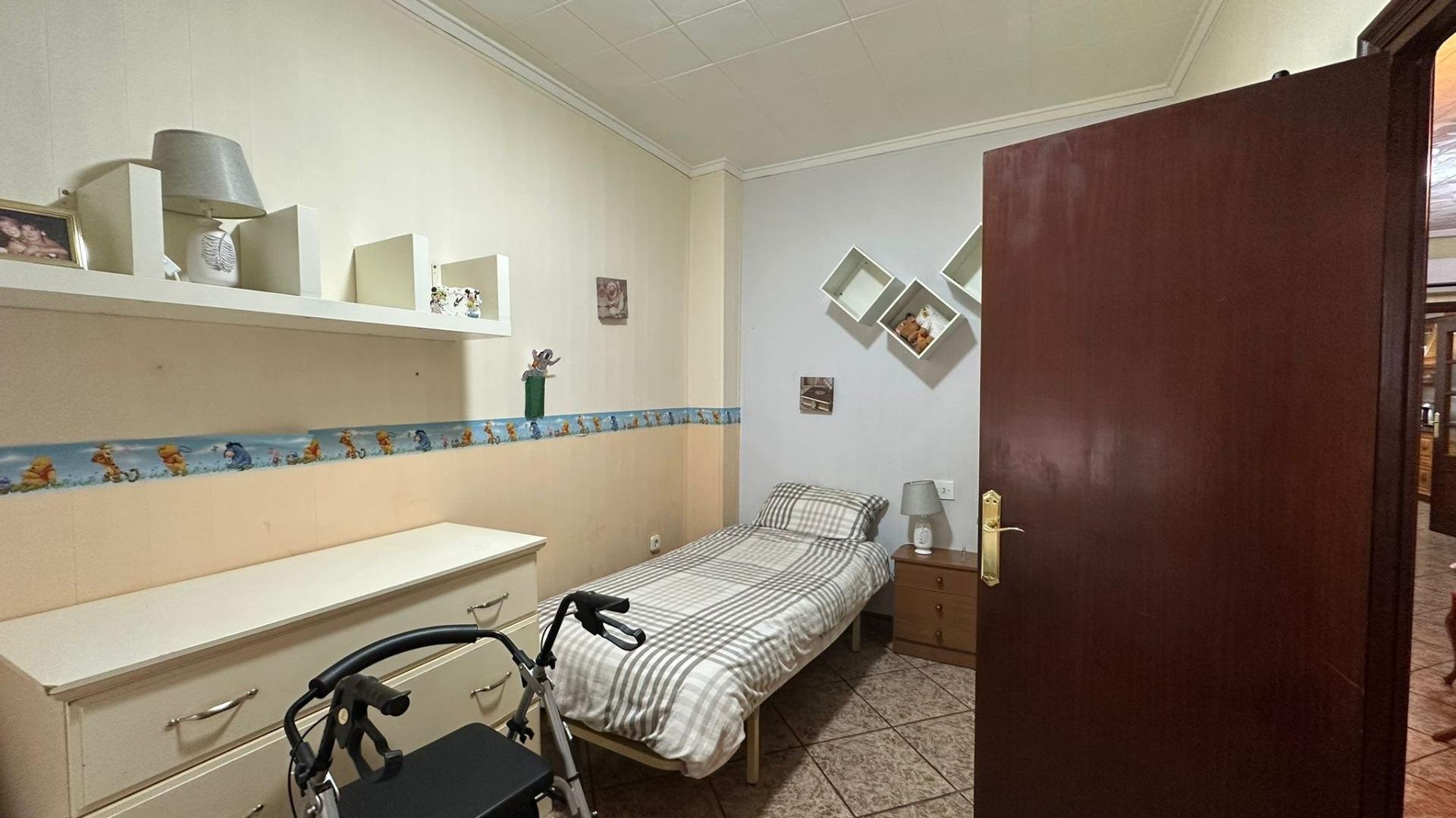 Huoneisto Torrevieja, Alicante, Espanja 4 makuuhuonetta, 101 m2 No. 155620