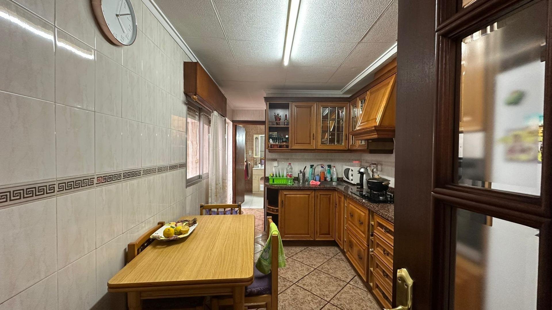 Huoneisto Torrevieja, Alicante, Espanja 4 makuuhuonetta, 101 m2 No. 155620