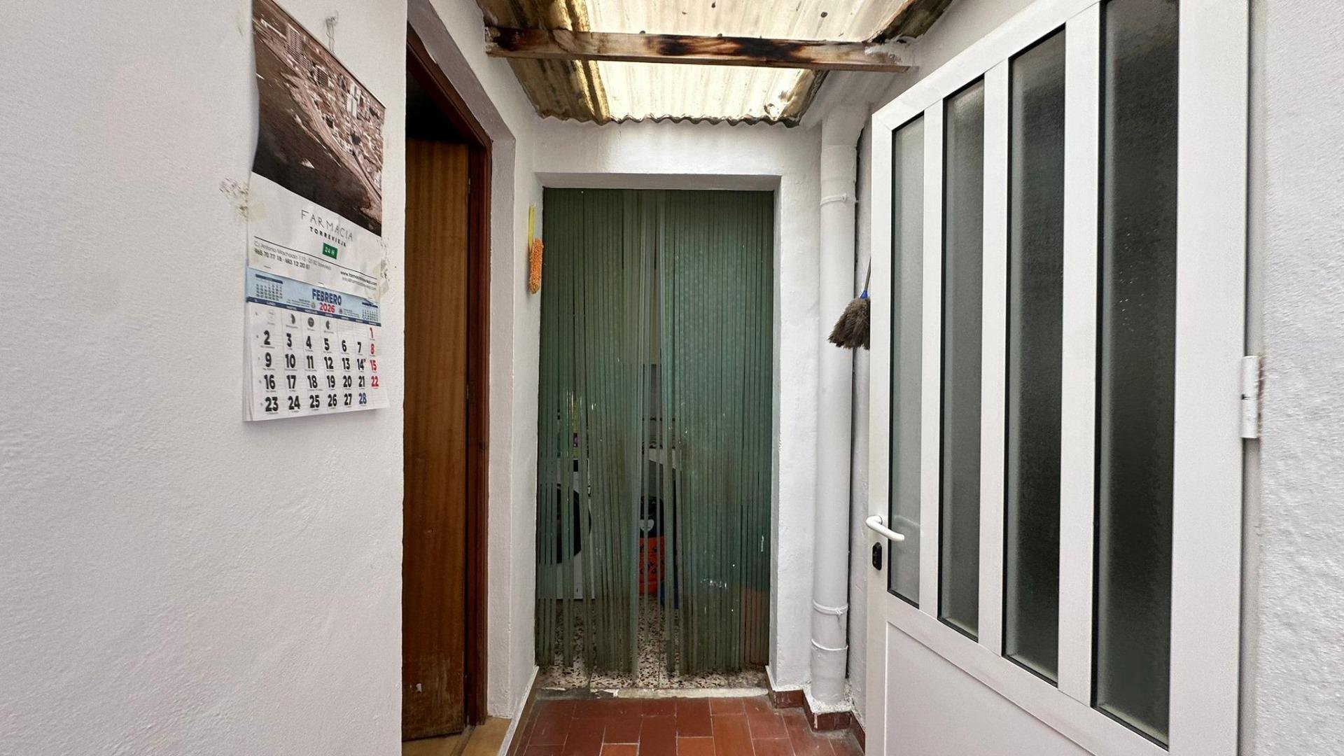 Huoneisto Torrevieja, Alicante, Espanja 4 makuuhuonetta, 101 m2 No. 155620