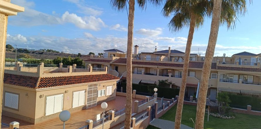 Apartamento en Pilar de la Horadada, Alicante, España 2 dormitorios, 63 m2 No. 155619