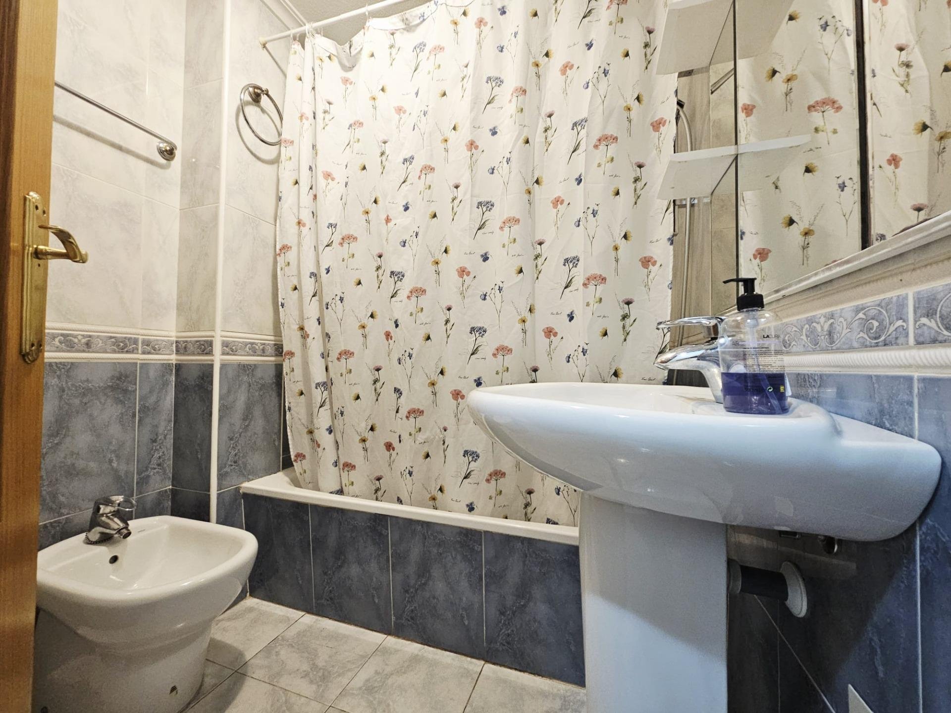 Apartament w Torrevieja, Alicante, Hiszpania 3 sypialnie, 126 mkw. nr 155625