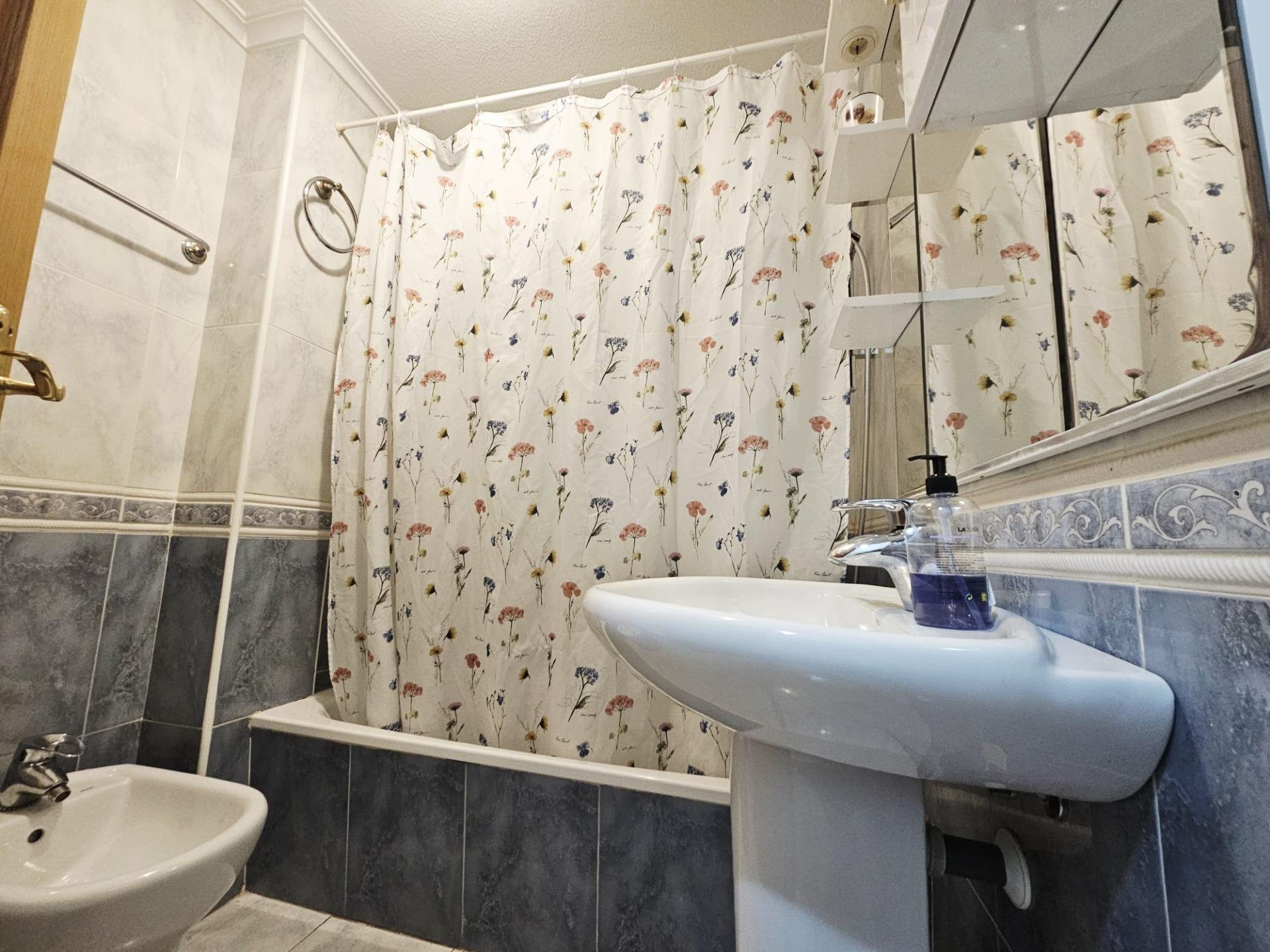 Apartament w Torrevieja, Alicante, Hiszpania 3 sypialnie, 126 mkw. nr 155625