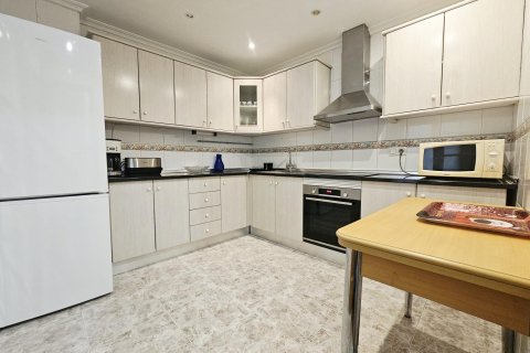 Apartment à vendre à Torrevieja, Alicante, Espagne, 3 chambres, 126 m2 No. 155625 - photo 6