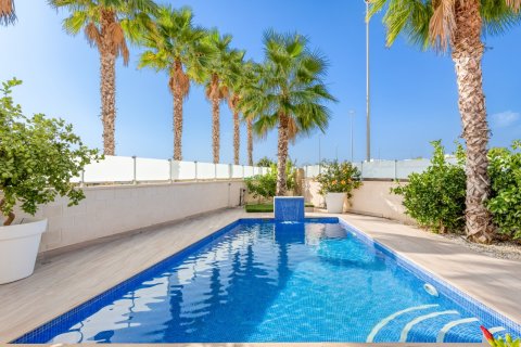 Villa pārdošanā Cabo Roig, Alicante, Spānijā 5 istabas, 180 m2 Nr. 148615 - attēls 3