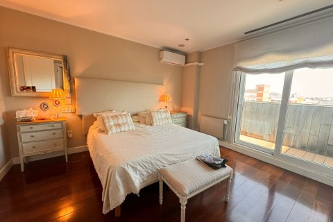 Apartment for sale in Cartagena, Murcia, Spain 4 bedrooms, 232 sq.m. No. 148616 - photo 16