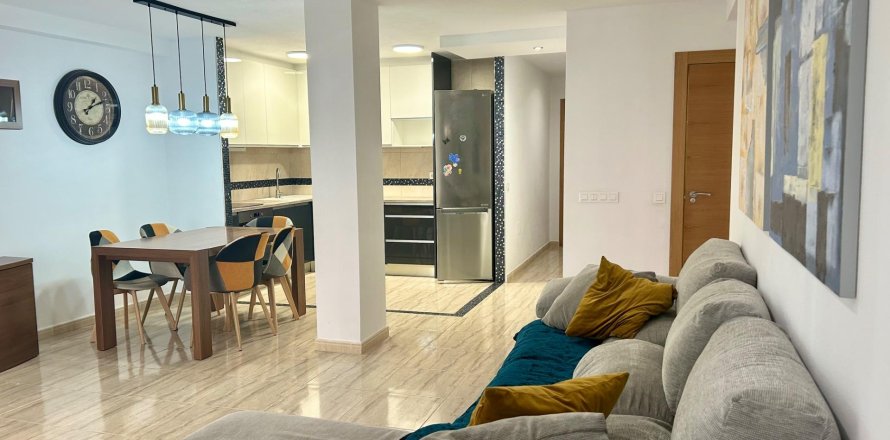 Dzīvoklis Torrevieja, Alicante, Spānijā 3 istabas, 115 m2 Nr. 148620