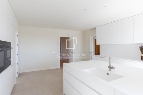 Villa for sale in El Masnou, Barcelona, Spain 6 bedrooms, 499 sq.m. No. 164875 - photo 11