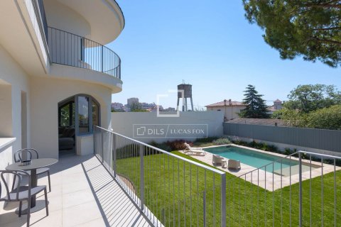 Villa zum Verkauf in El Masnou, Barcelona, Spanien 6 Schlafzimmer, 540 m2 Nr. 164875 - Foto 12