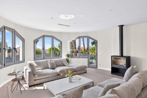 Villa zum Verkauf in El Masnou, Barcelona, Spanien 6 Schlafzimmer, 540 m2 Nr. 164875 - Foto 7
