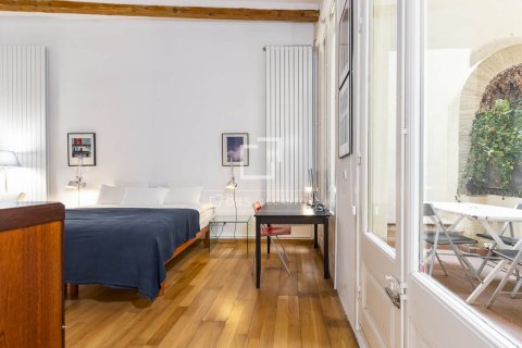 Apartment for sale in Barcelona, Spain 2 bedrooms, 120 sq.m. No. 164877 - photo 24